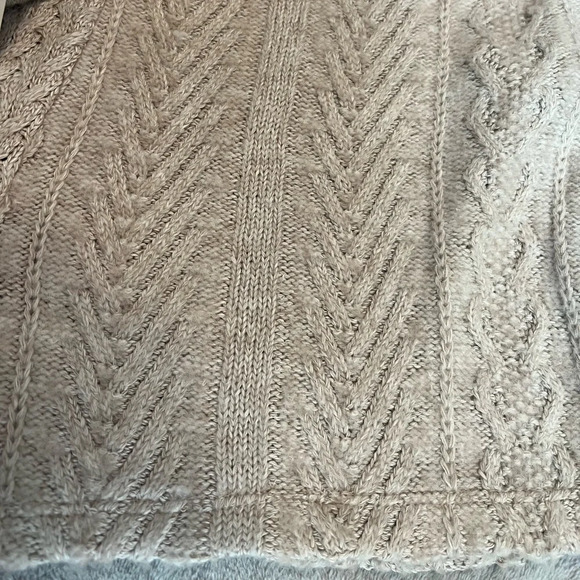 NWT Women’s Zara cable knit tan cream colored shorts size large - Picture 5 of 5